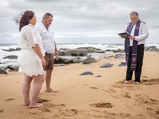 Wedding ceremony by Dr. Gerrit Rademeyer in Goukamma