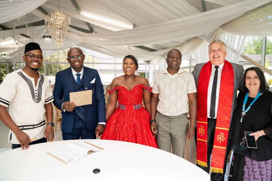 Wedding ceremony by Dr. Gerrit Rademeyer in Goukamma